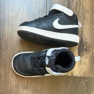 Nike Kids Black and White Sneakers